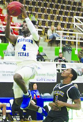 Western Texas College’s Sindou Diallo drove to the basket during Thursday’s 84-59 win over Frank Phillips College.
