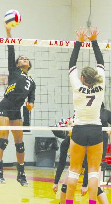 Snyder’ Madelyn Craves (3) spikes the volleyball during Monday’s Class 4A bi-district match against Vernon.
