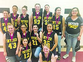 Members of the Snyder girls’ eighth grade Black team pictured on the front row are (l-r) Makennah Short, Angelina Guitierrez, Alia Lopez, Kinsey Kelly, Alex Salinas and Bianca Mounayer. On the back row are Ashton Munoz, Joanie Burns, Averrie Johnson, Makinzie Rogers, Madison Yescas, Victoria Cross and Jasmine McGough.
