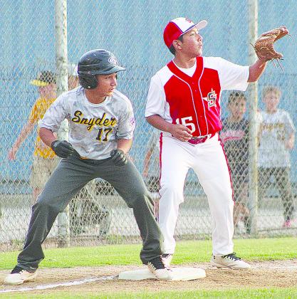 Snyder Major League all-star Dominic Dominguez (17) looks for the baseball during Monday’s 12-0 win over Sweetwater in a District 5 Little League Tournament game.