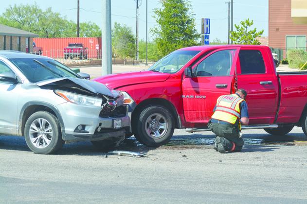 A two-vehicle accident shortly before noon today at the intersection of College Ave. and Cogdell Blvd. limited traffic to one lane in both the north and south bound lanes. No injuries were reported.