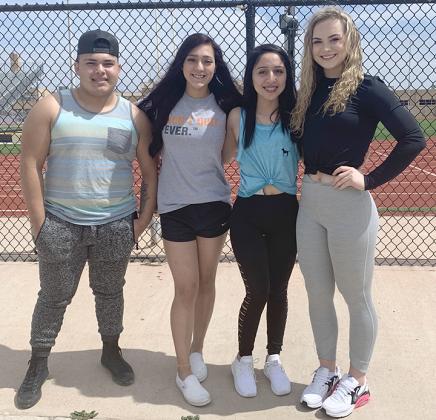 Snyder powerlifters who qualified for the state meet pictured are (l-r) Reyes Silva, Jaci Valadez, Raelynn Suarez and Tegan Dickson. Not pictured is Bonnie Jasper.