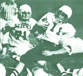 Snyder quarterback Kelly Ragland (11) runs against Big Spring in 1975.